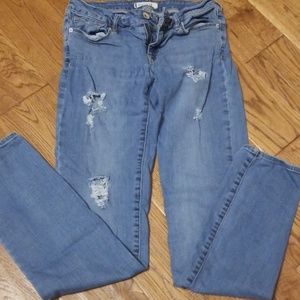 Bullhead size 3 jr jeans